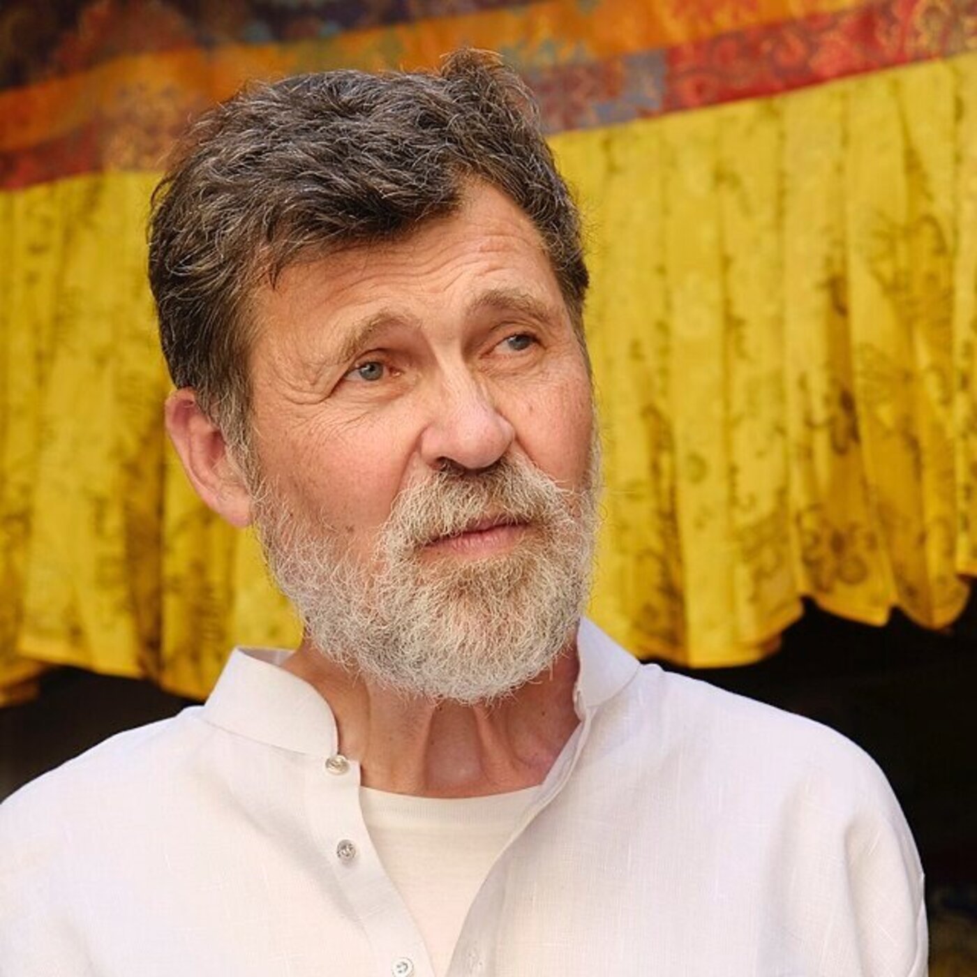 Jacques Vignes entre l'orient et l'occident Jacques Vignes entre l'orient et l'occident