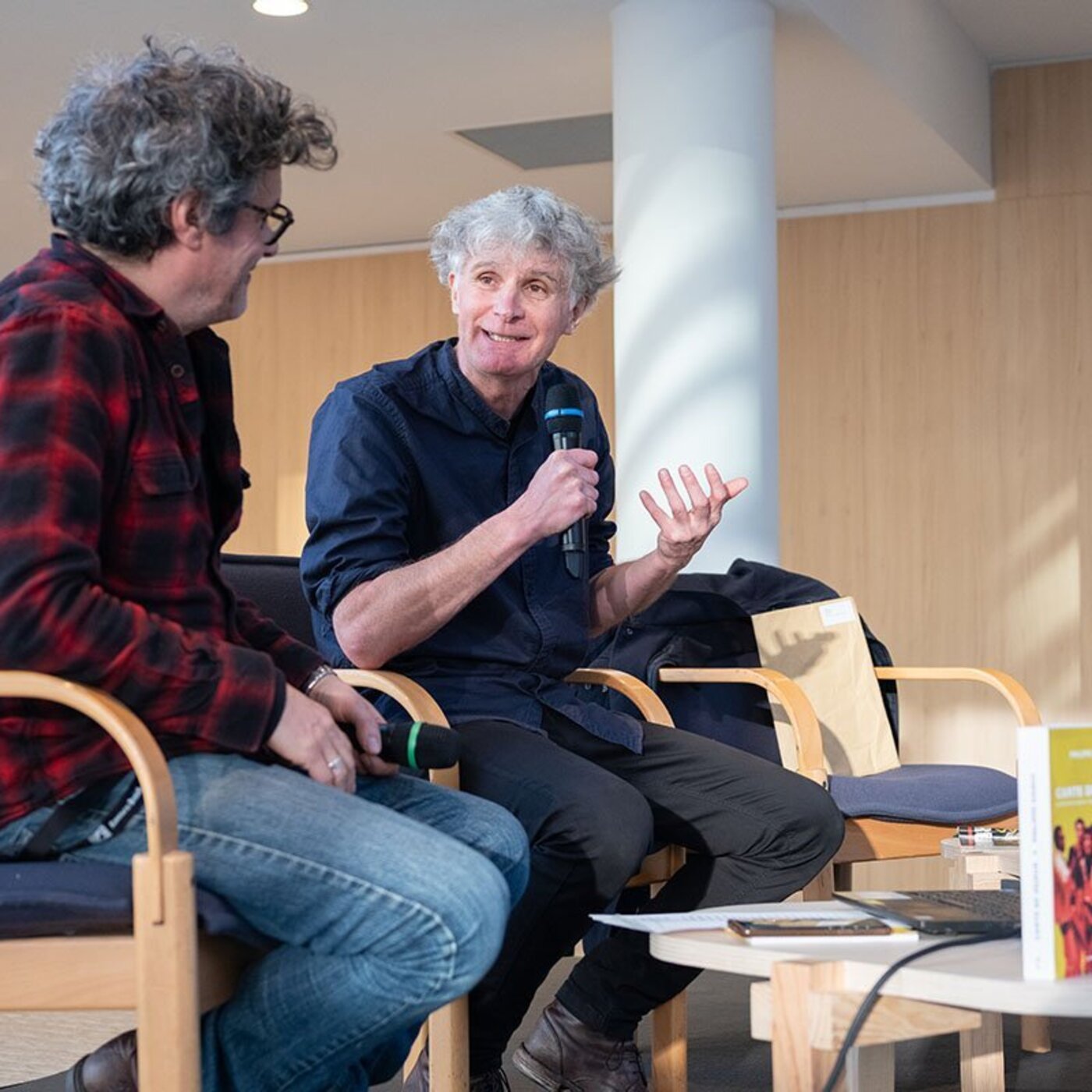 Carte de séjour : Un groupe rock dans la « douce France » des années 1980