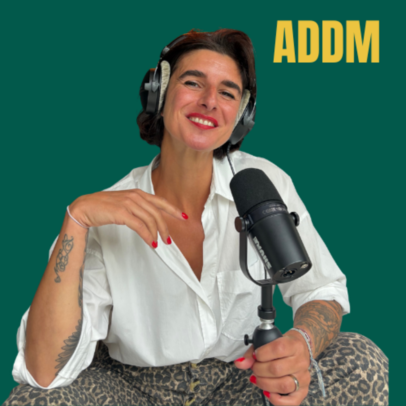 AU-DELÀ DES MASQUES